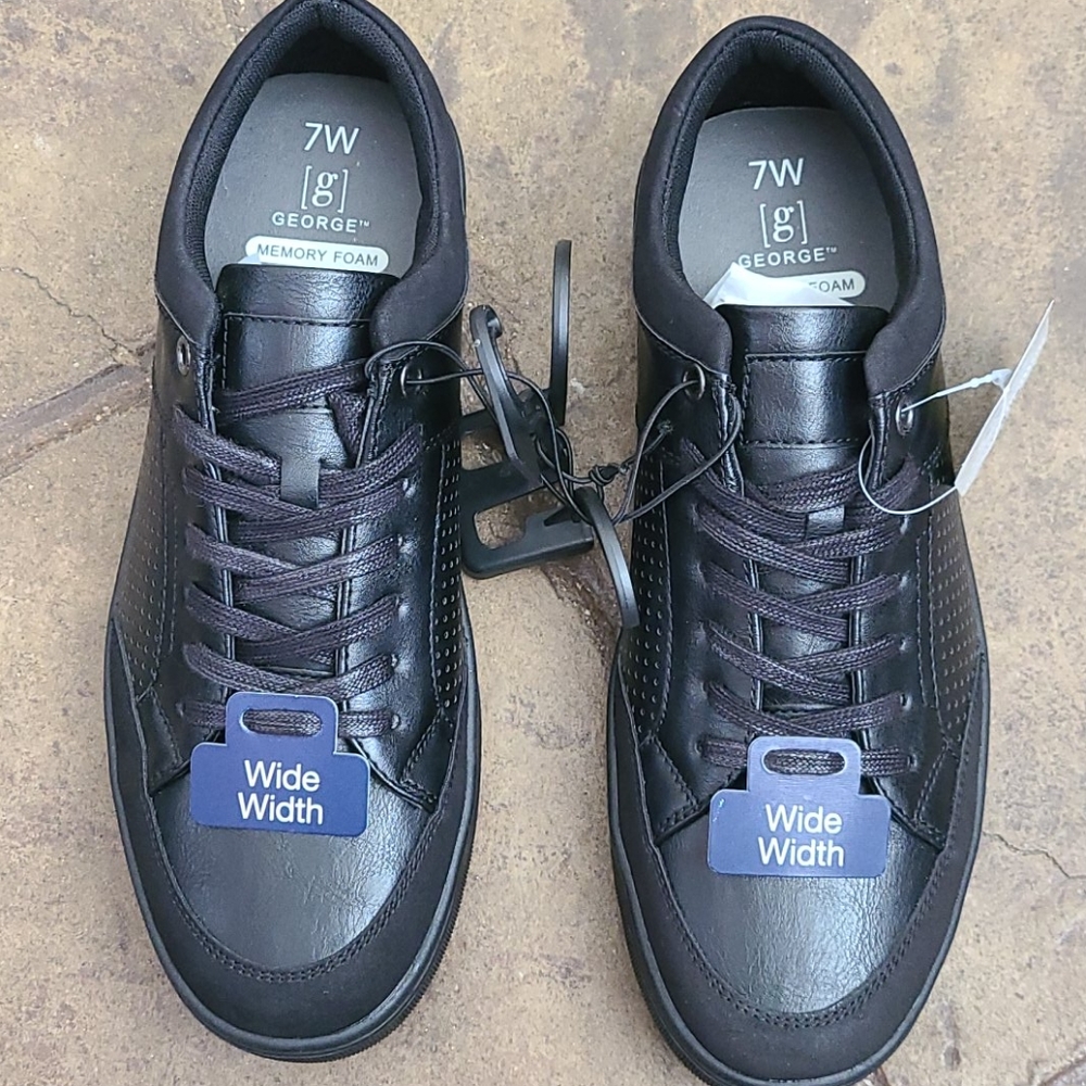BLACK SHOES memory foam new